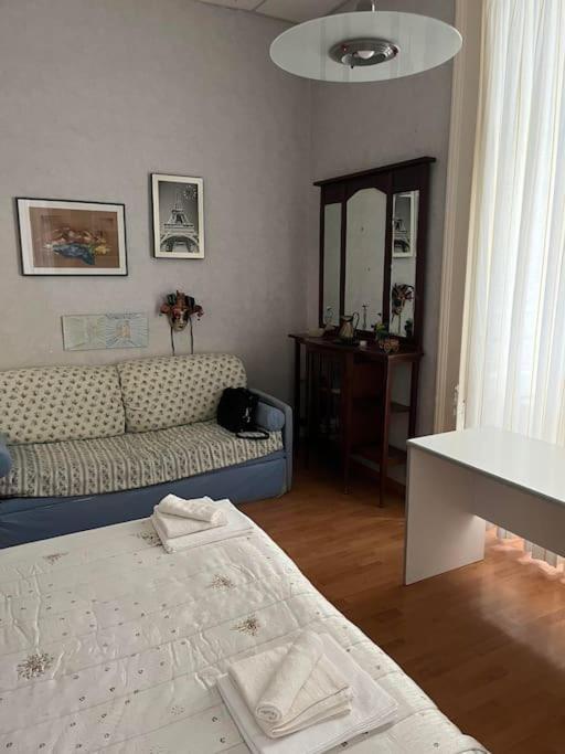 La Casa Di Pepo Leilighet Napoli Eksteriør bilde